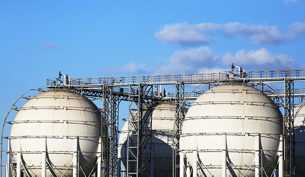 液體化工與化工設(shè)備 工藝效率與安全運行的基石